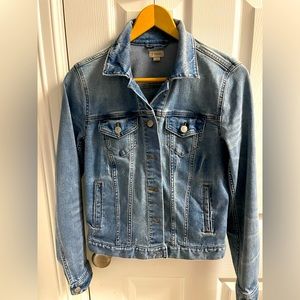 Great distressed denim jacket. Like new